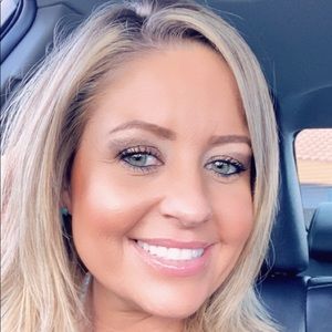 Meet your Posher, Kristin